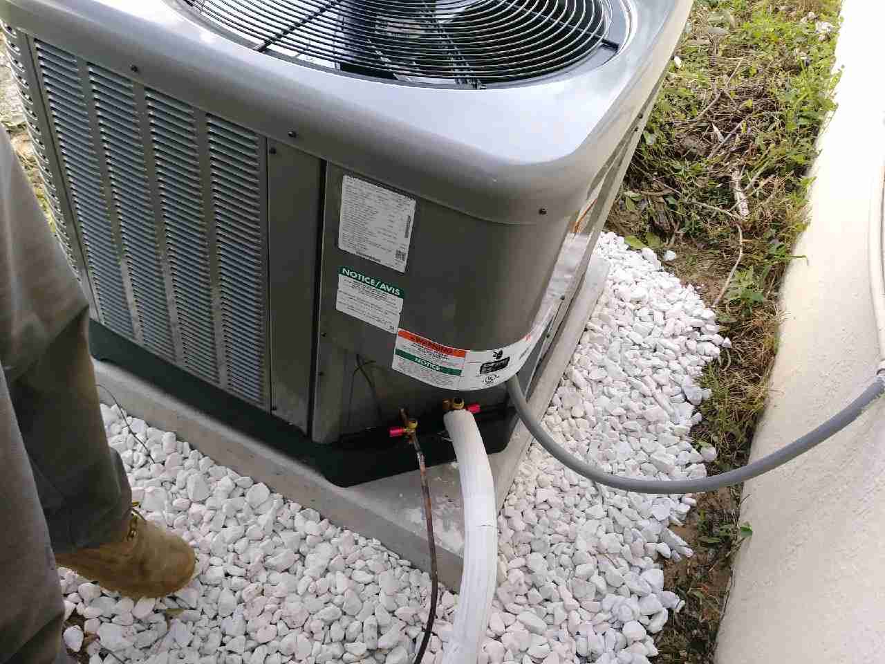 AC installation in Columbia TN — condenser changeout